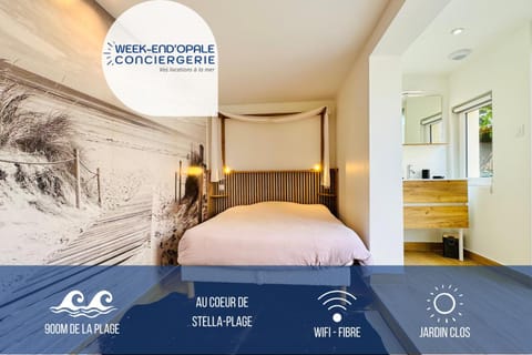 Bed, Property logo or sign, Photo of the whole room, Bedroom