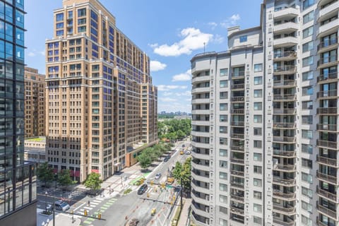 Day, Neighbourhood, Bird's eye view, City view, Street view, Location