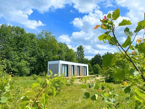 Property building, Day, Natural landscape, Garden, Garden view