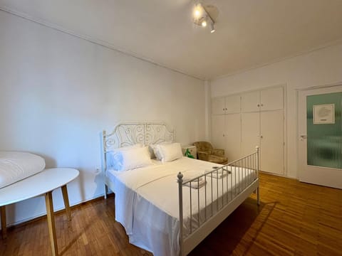 Property building, Living room, Bedroom