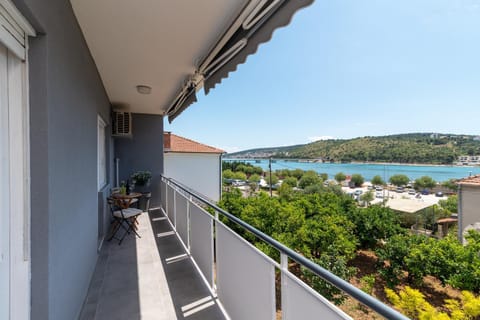 Day, View (from property/room), Balcony/Terrace, Garden view, Sea view