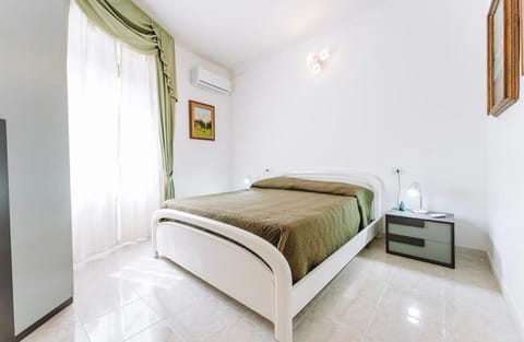 Casa Sara House in La Maddalena