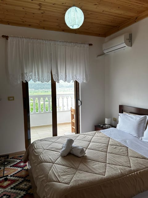 Photo of the whole room, Bedroom, air conditioner