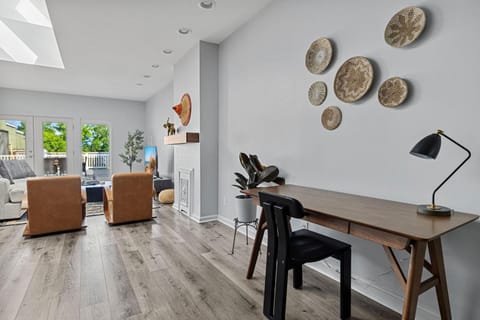 Lighthouse Lookout by Juniper Holiday + Home House in St Joseph