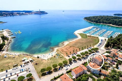Property building, Natural landscape, Bird's eye view, Beach, City view, Sea view