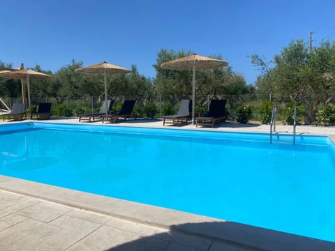 Three Charites Resort Apartment in Messenia