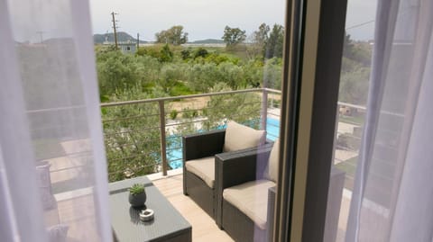 Three Charites Resort Apartment in Messenia