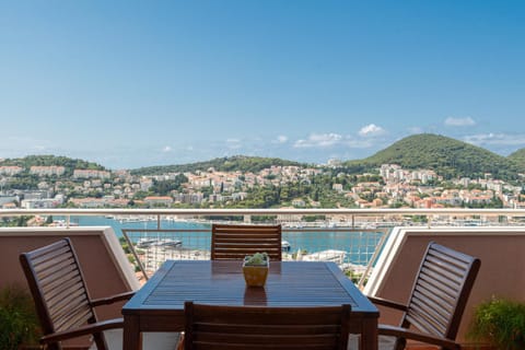 Day, View (from property/room), Balcony/Terrace, City view, Sea view