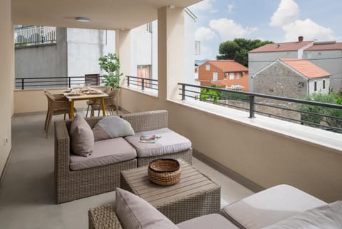 Day, View (from property/room), Balcony/Terrace, Seating area
