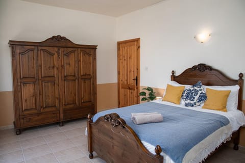 Bed, Photo of the whole room, Bedroom, towels, wardrobe