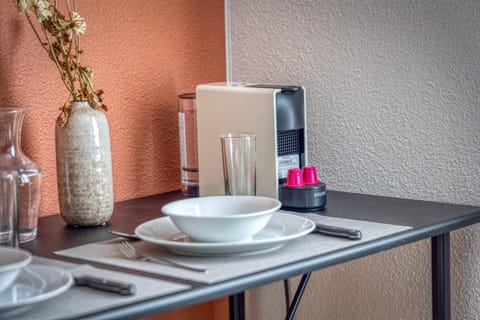 Coffee/tea facilities, Kitchen or kitchenette