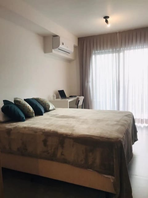 Bed, Photo of the whole room, air conditioner
