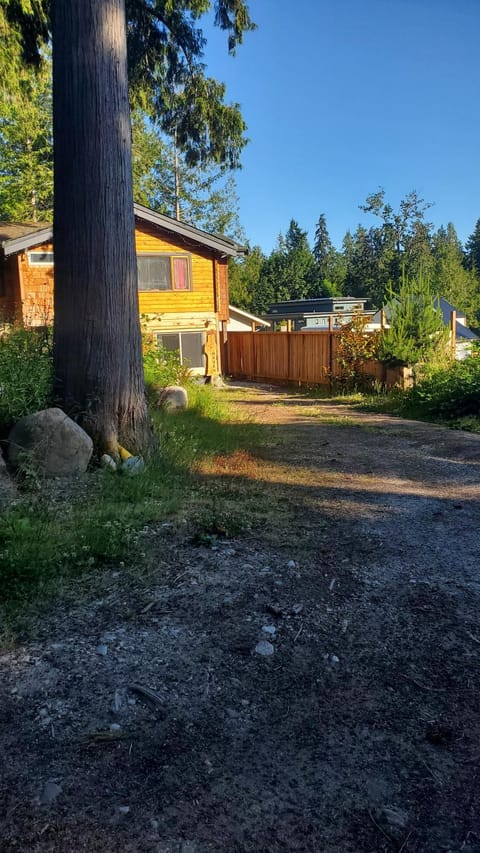 Hideaway Haven BNB House in Roberts Creek