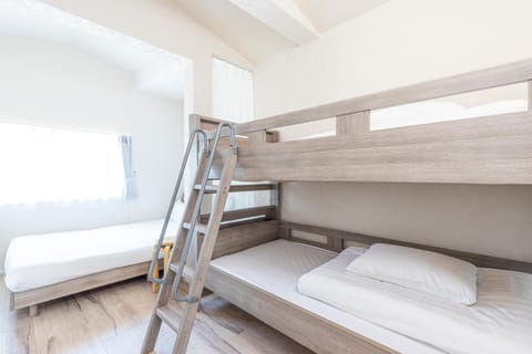 Bed, Bedroom, bunk bed