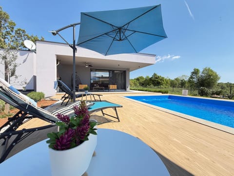 Patio, Day, Pool view, Swimming pool, sunbed