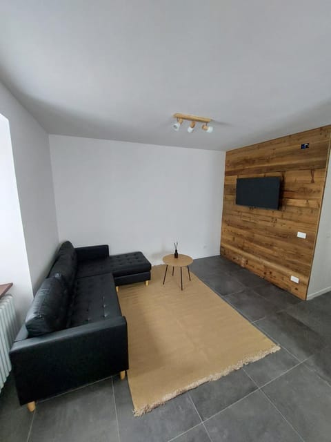 Living room, Evening entertainment