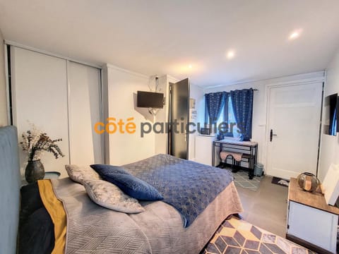 Chambre indépendante avec salle de bain privée au calme Saint-Maur-des-Fossés Bed and Breakfast in Saint-Maur-des-Fossés