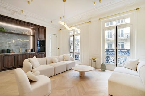 Living room, Seating area, kitchen