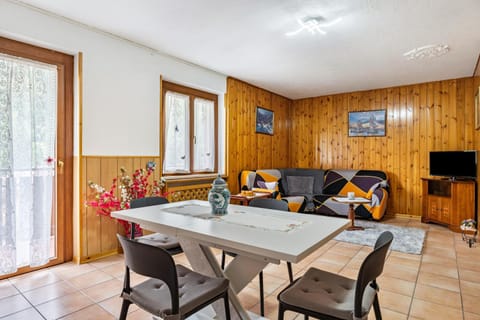 Appartamento Vioz Apartment in Province of Brescia