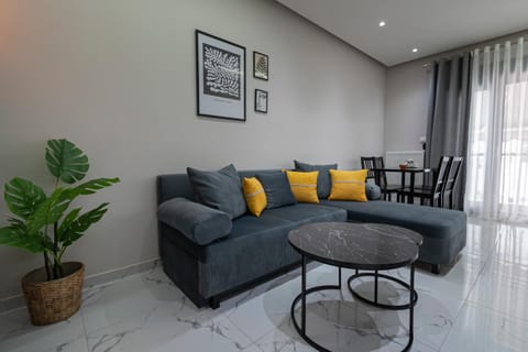 Living room, Photo of the whole room, Seating area, Dining area