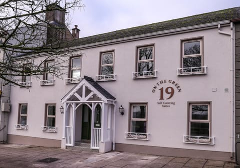 Property building, Facade/entrance