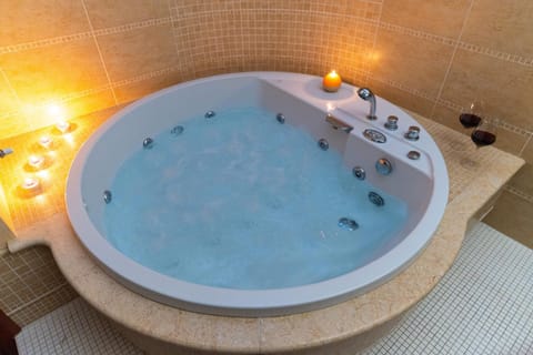 Hot Tub, Bathroom, Bath