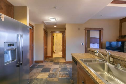 Iron Horse Lodge South 305 by East West Hospitality Apartment in Northstar Drive