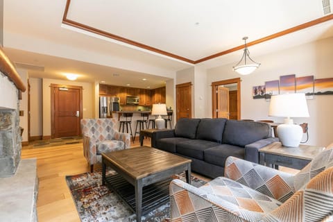 Iron Horse Lodge North 206 by East West Hospitality Apartment in Northstar Drive