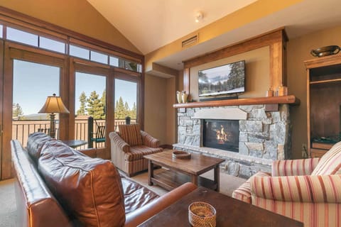Iron Horse Lodge North 307 by East West Hospitality Apartment in Northstar Drive
