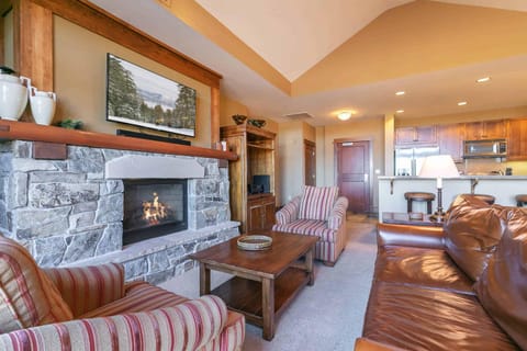 Iron Horse Lodge North 307 by East West Hospitality Apartment in Northstar Drive