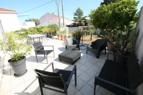 Patio, Garden, Balcony/Terrace, Garden view