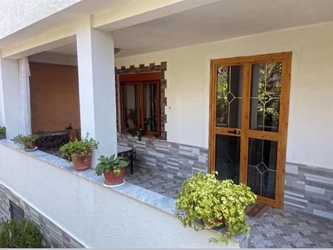 Guest house pogradec 2 Apartment in North Macedonia