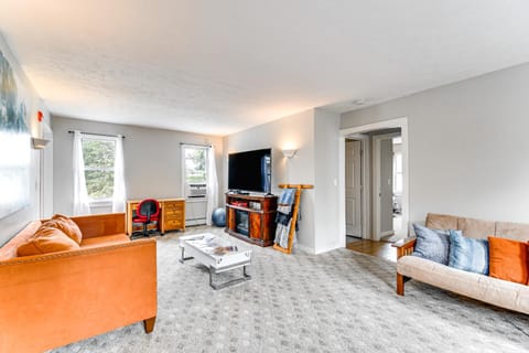 Seneca Falls Apartment about 3 Mi to Cayuga State Park Apartment in Fayette