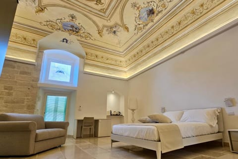 Bed, Decorative detail, Seating area, Bedroom