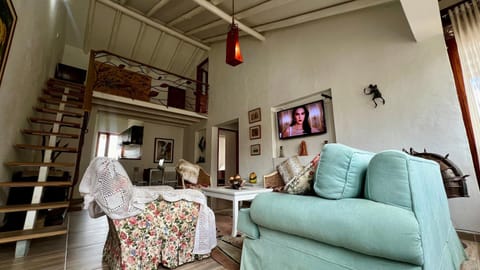 Bed, Living room, Photo of the whole room, Seating area, Bedroom