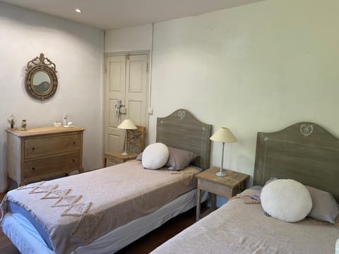 BandB les rosiers - chambre Eglantine Bed and Breakfast in Zonza