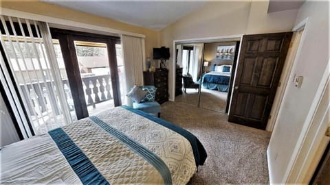 Red River Getaway - Fireplace - WiFi - Washer - Dryer House in Red River