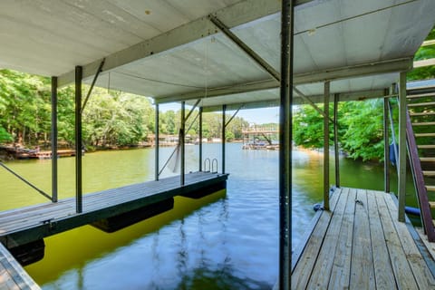Waterfront Gainesville Home with Private Boat Dock! House in Gainesville