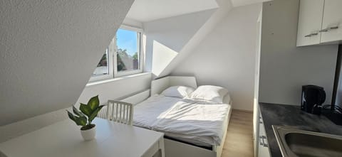 Kitchen or kitchenette, Photo of the whole room, Bedroom