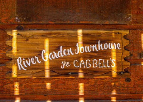 River Garden - Washer - Dryer - Fireplace - Satellite - WiFi - Near the River House in Red River