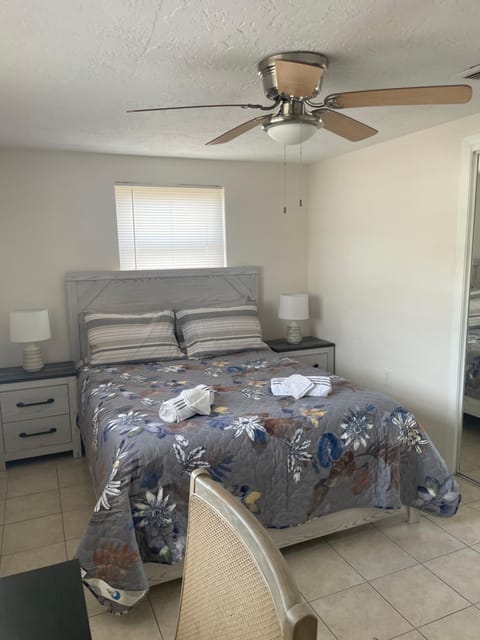 Small Cozy Home House in Beverly Hills