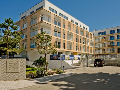 Property building, Day