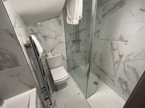 Horizon House, Modern 1-Bedroom, Netflix, WiFi, Free Parking, Oxford Apartment in Oxford