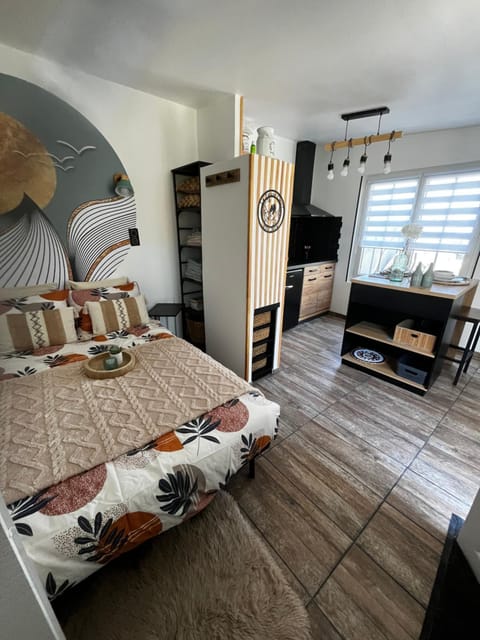 Bed, Bedroom, wardrobe