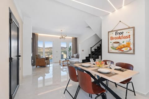 Property building, Restaurant/places to eat, Food close-up, Food close-up, Living room, Food and drinks, Food and drinks, Seating area, Dining area, Beach, Food, Food, Area and facilities, Area and facilities, Area and facilities, Swimming pool, Breakfast, Continental breakfast, Buffet breakfast, Buffet breakfast, Asian breakfast, Asian breakfast, Italian breakfast, Italian breakfast, English/Irish breakfast, English/Irish breakfast, American breakfast