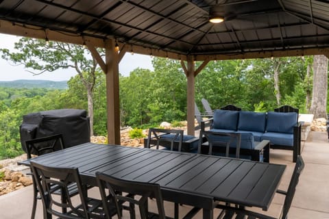 Hermann Hideout Nature lodge in Hermann