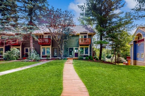 Easy Does It House in McHenry