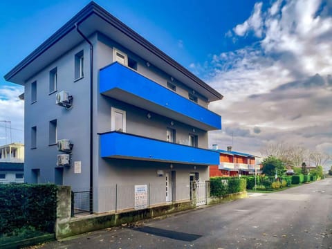 Property building, Summer