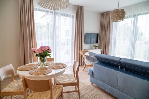 Apartament Amber & Calm Euronia II Apartment in Miedzyzdroje