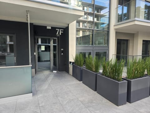 Property building, Facade/entrance